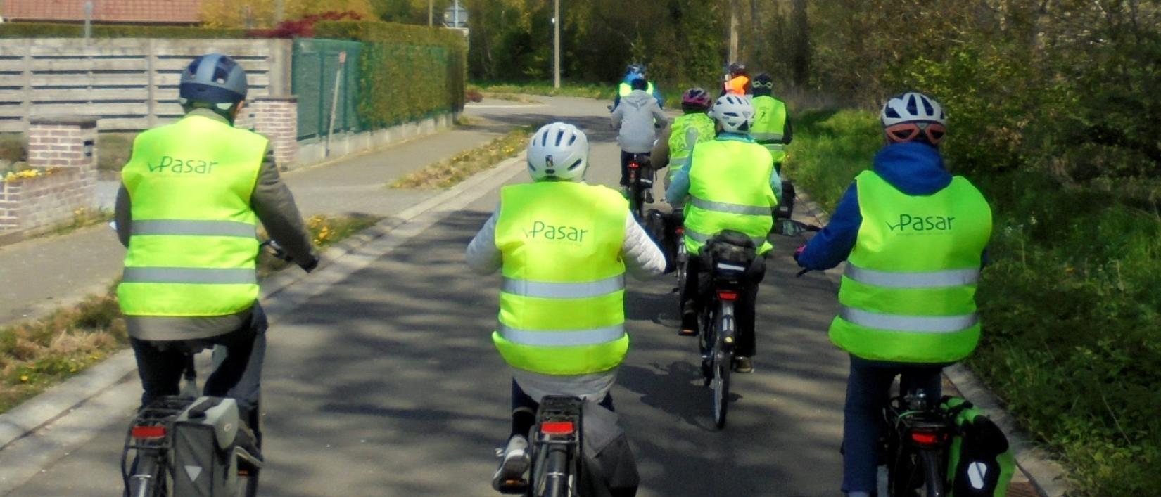 Leden van Pasar Zemst onderweg