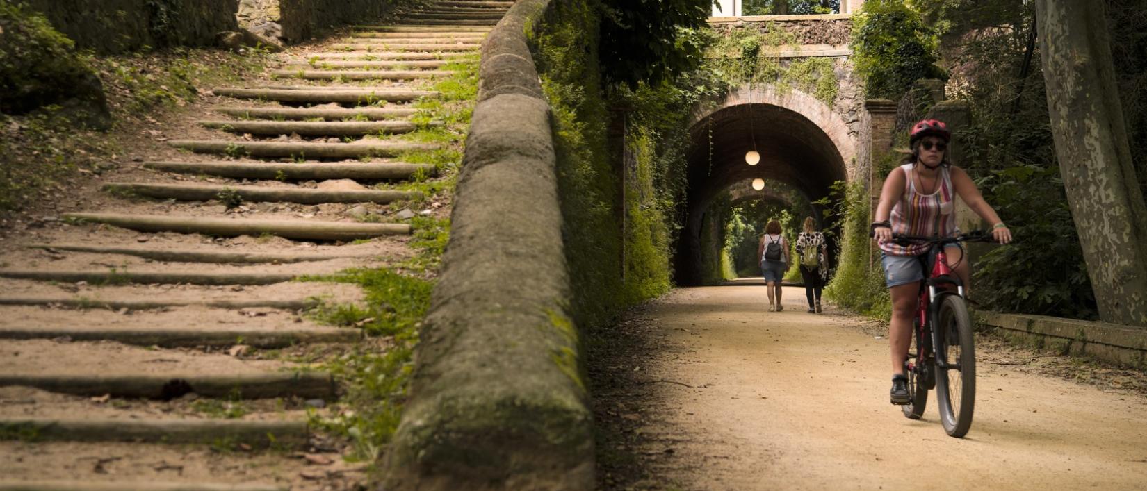 Ruta del Carrilet in het Parque Natural de la Garrotxa - Girona