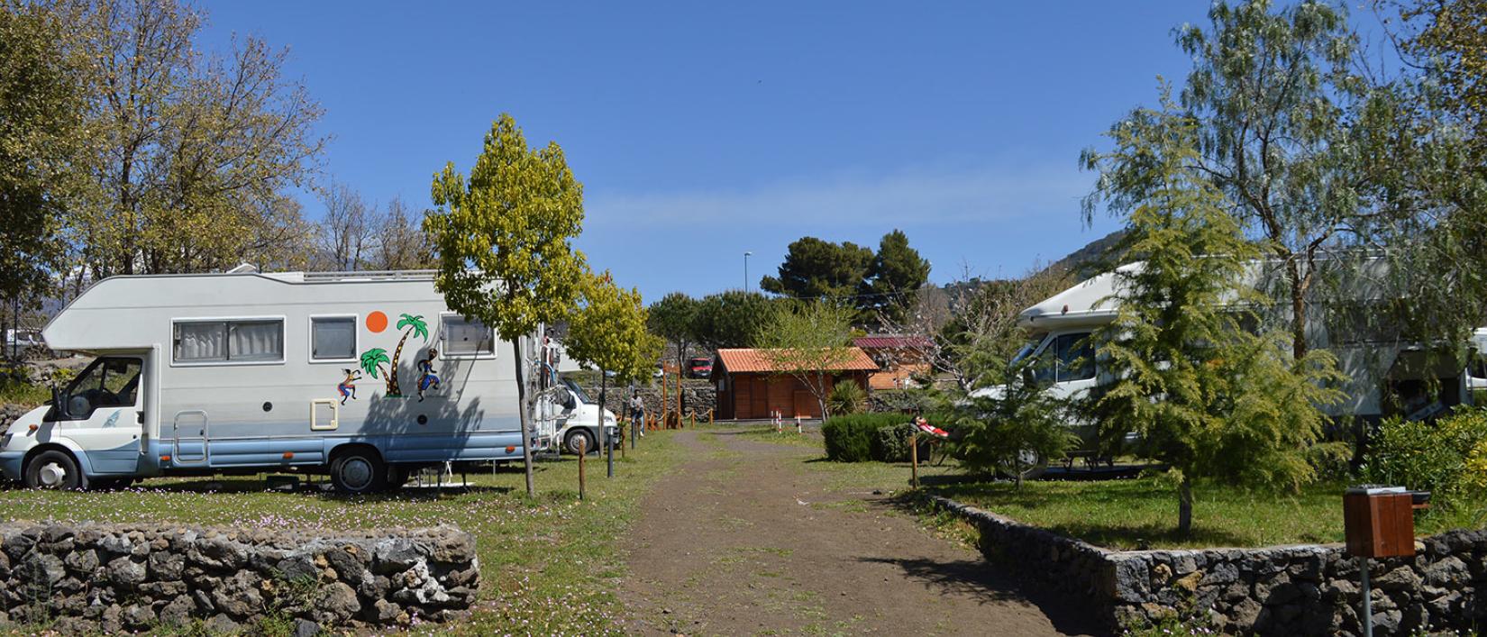 Hoofdfoto Area Attrezzata Per Camper Mons Gibel Camping Park
