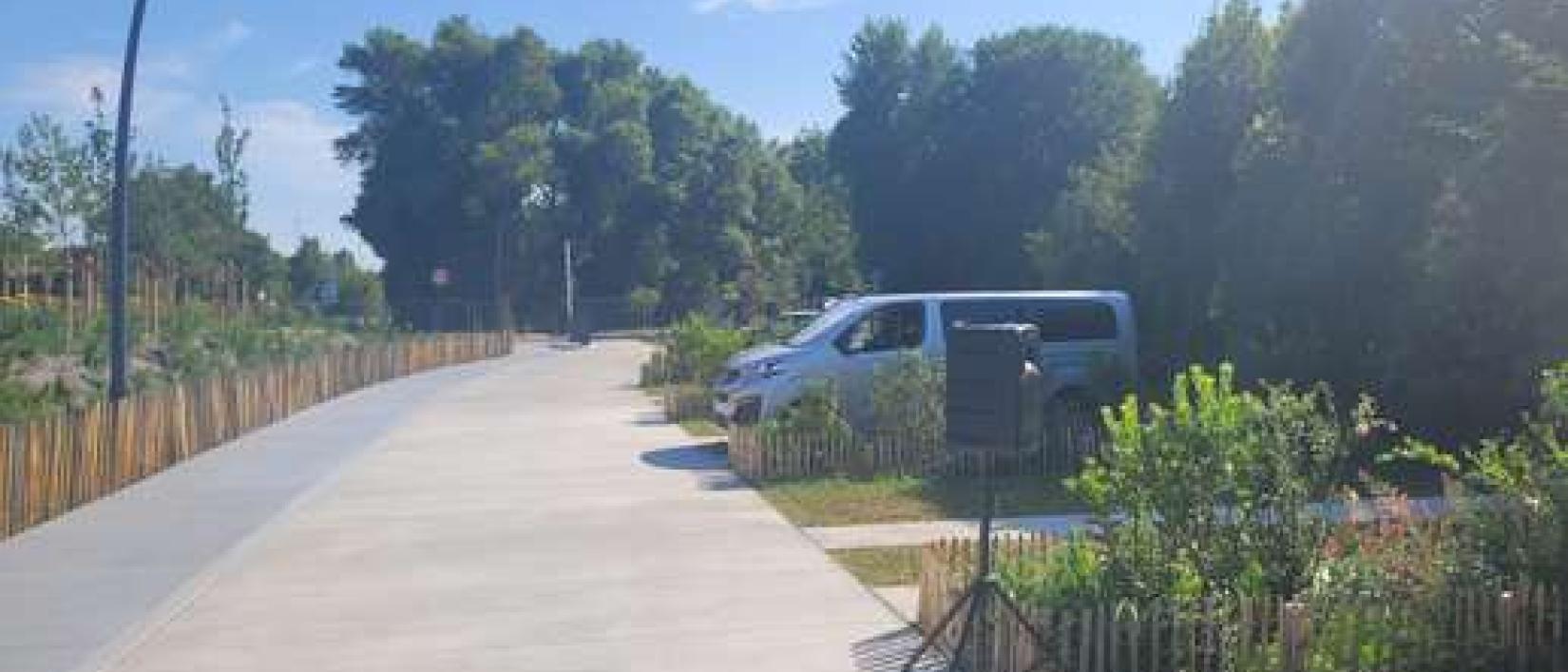 Hoofdfoto Valence aire de camping car