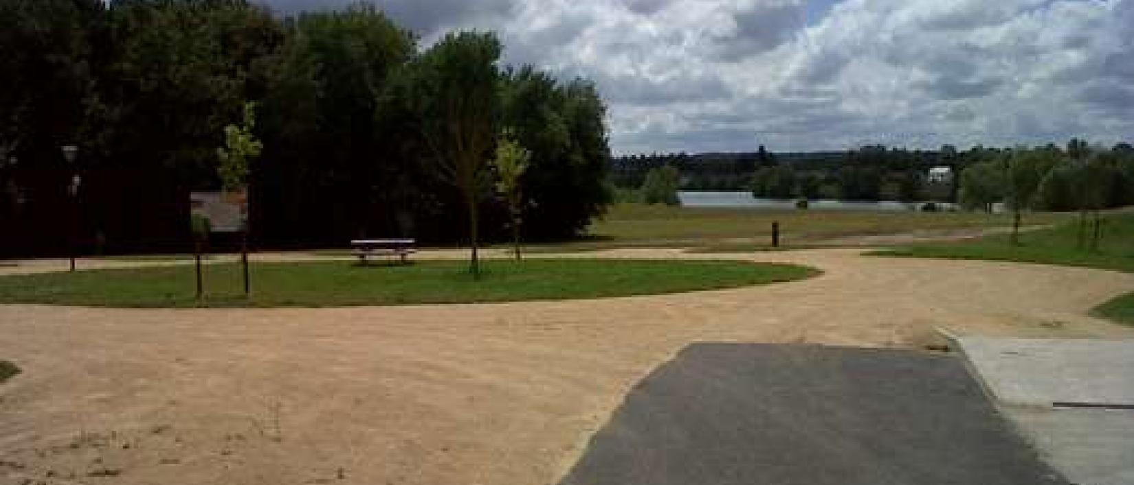 Hoofdfoto Aire de Camping-Car du plan d'eau de Longueville