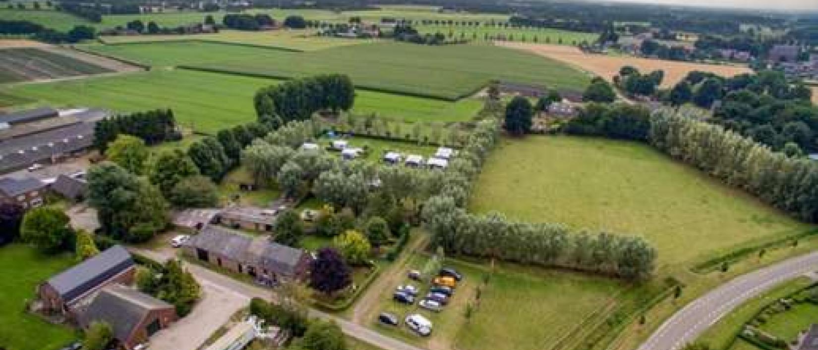 Hoofdfoto Camperlocatie bij camping DenTiel