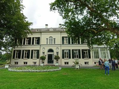 Villa uit 1847 in neo-classicistische stijl