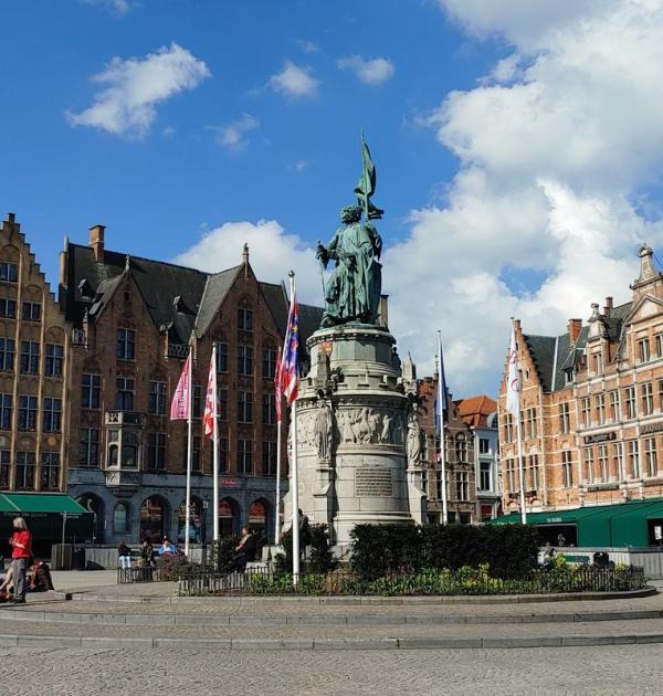 BRUGGE - de markt
