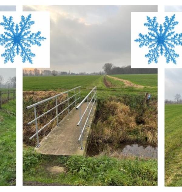 wandeling langs landelijke wegen 