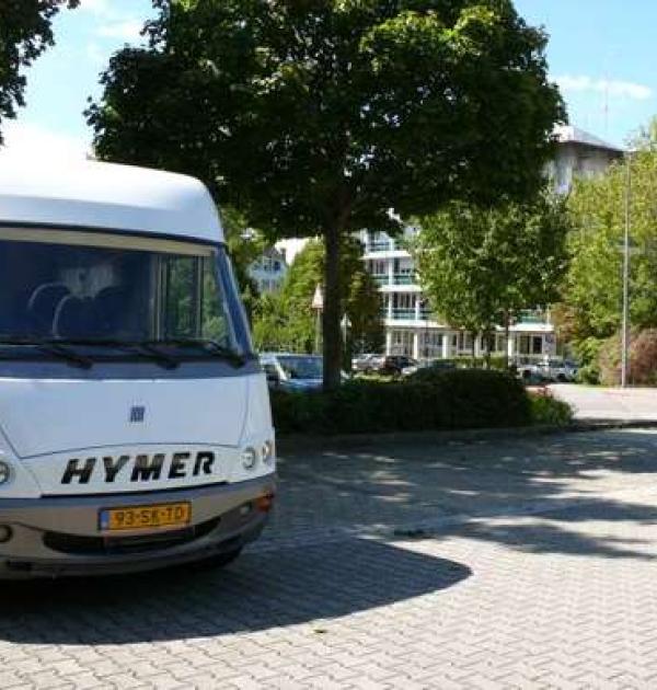 Hoofdfoto Parking bij school