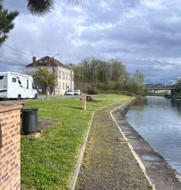 Hoofdfoto Camperplaats Rethel