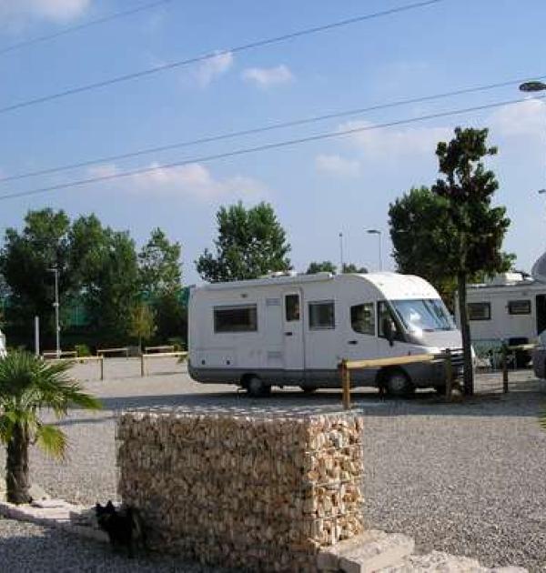 Hoofdfoto Area Camper Frassino