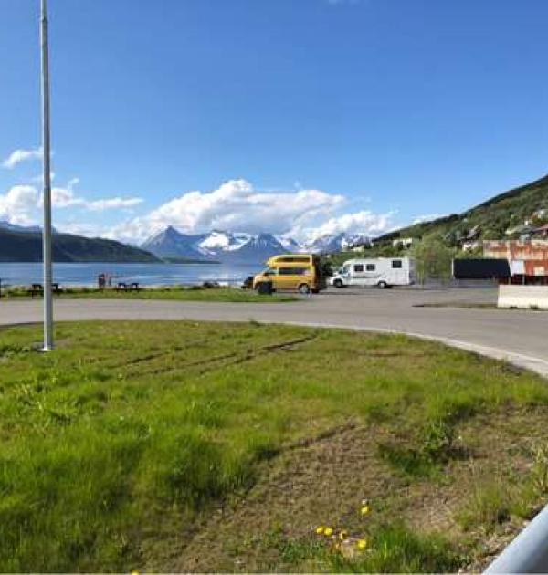 Hoofdfoto Tømmestasjon Borkenes