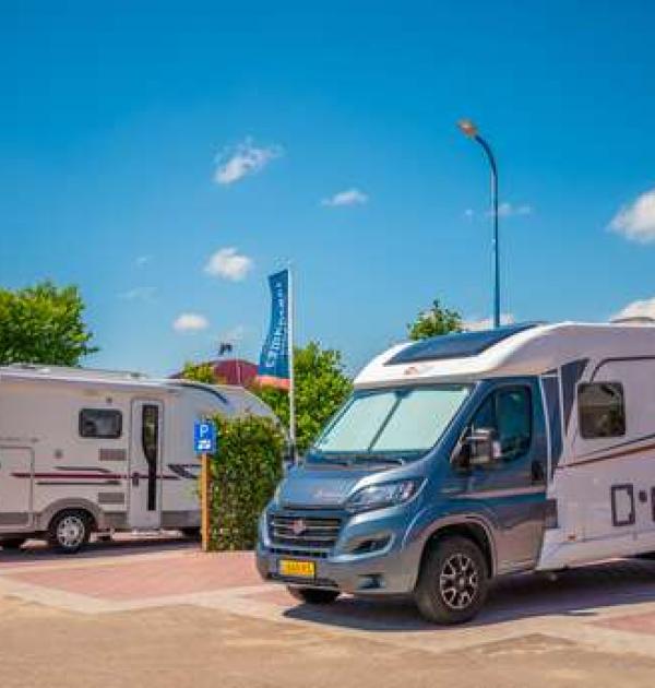 Hoofdfoto Camperplaats Marinaveste Campevaer Sneek