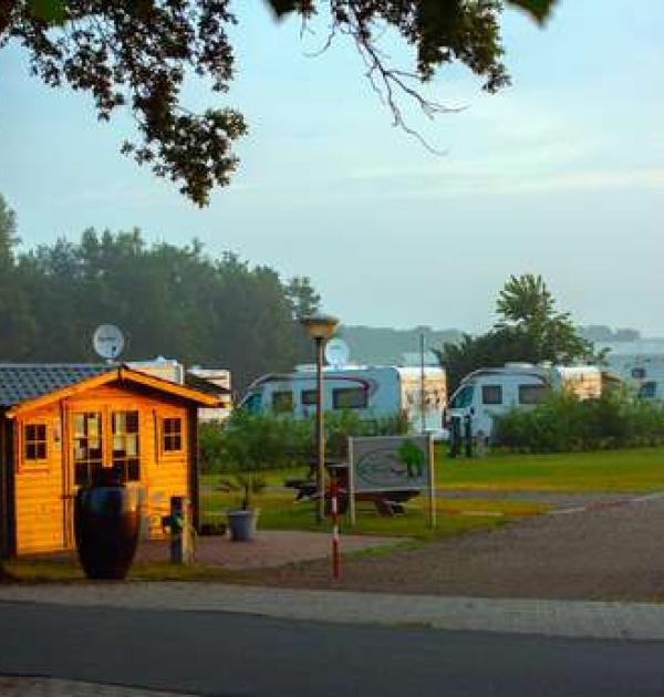 Hoofdfoto Camperplaats Op Streek