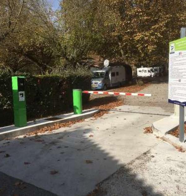 Hoofdfoto Aire Camping-Car Park la Roche de Glun