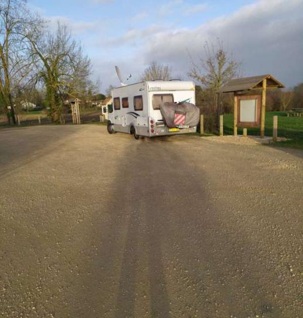 Hoofdfoto Parking Vendeuvre Du Poitou